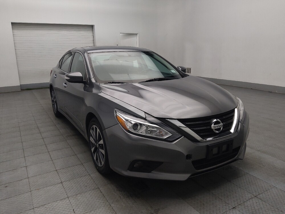 2016 Nissan Altima in Morrow, GA 30260 - 18134471 13