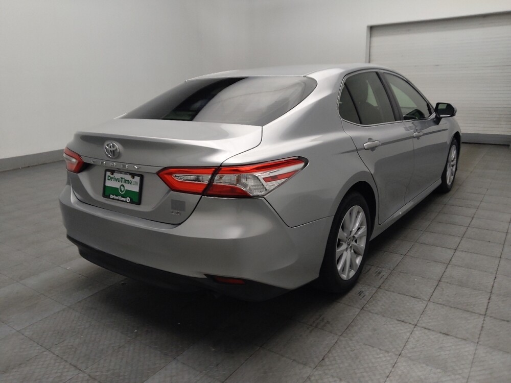 2018 Toyota Camry in Jackson, MS 39211 - 18134475 9