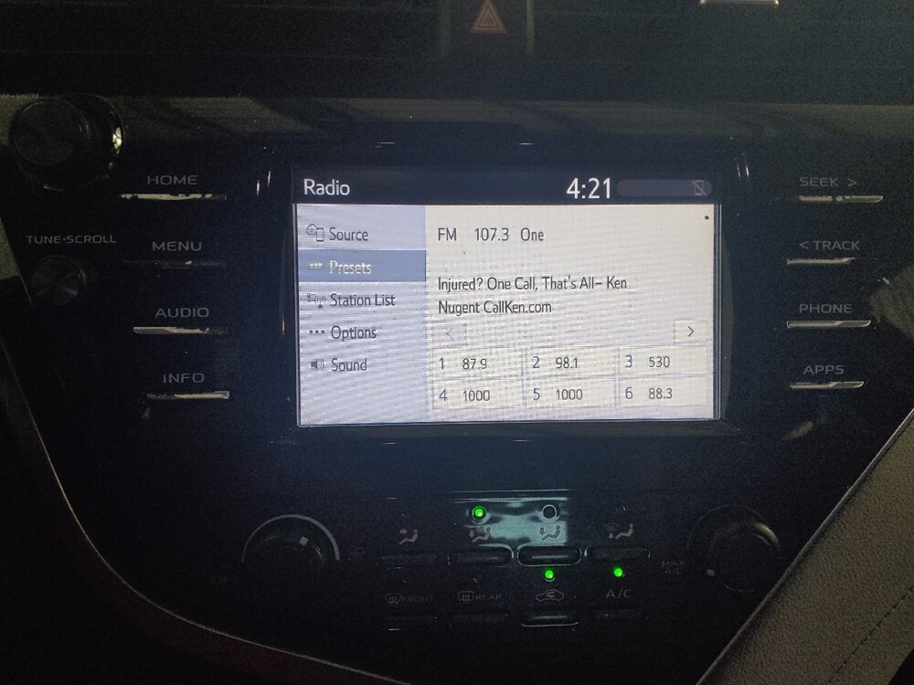 2018 Toyota Camry in Jackson, MS 39211 - 18134475 25