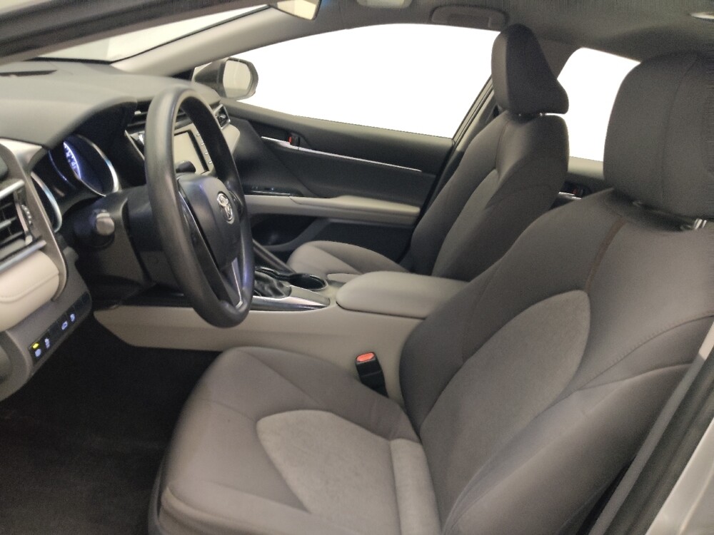 2018 Toyota Camry in Jackson, MS 39211 - 18134475 17