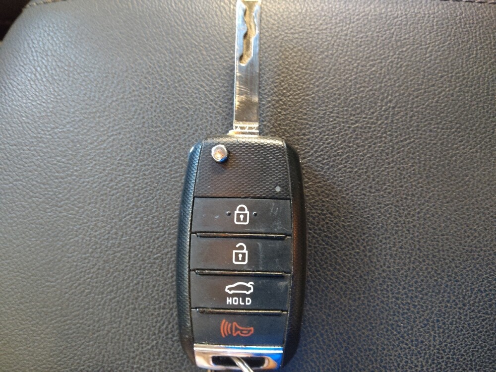 2019 Kia Optima in Morrow, GA 30260 - 18134481 32