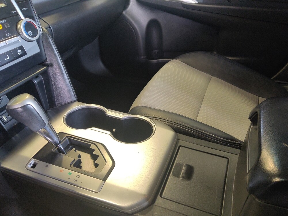 2014 Toyota Camry in Phoenix, AZ 85015 - 18134483 26