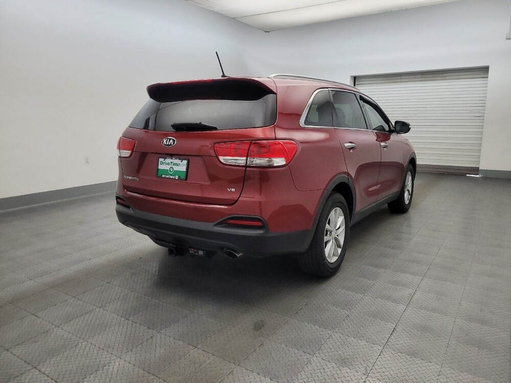 2018 Kia Sorento in Mesa, AZ 85210 - 18134518 9