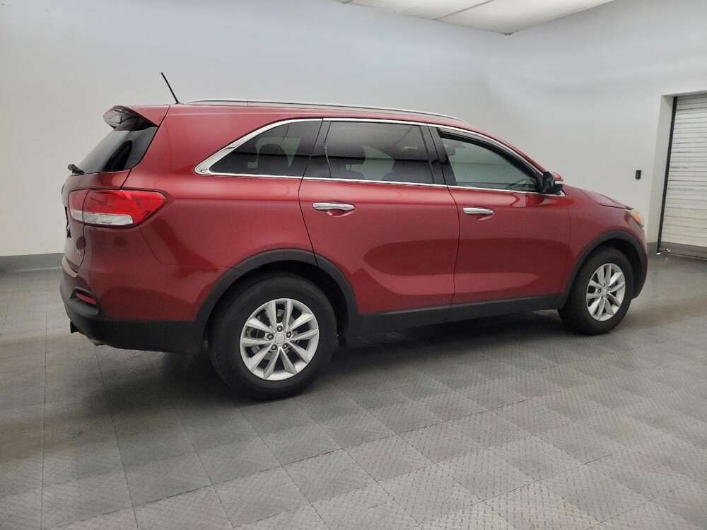2018 Kia Sorento in Mesa, AZ 85210 - 18134518 10