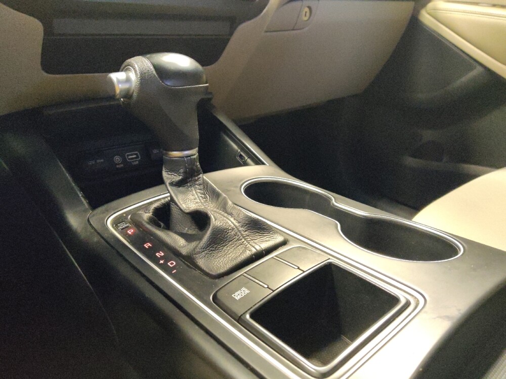 2018 Kia Sorento in Mesa, AZ 85210 - 18134518 26