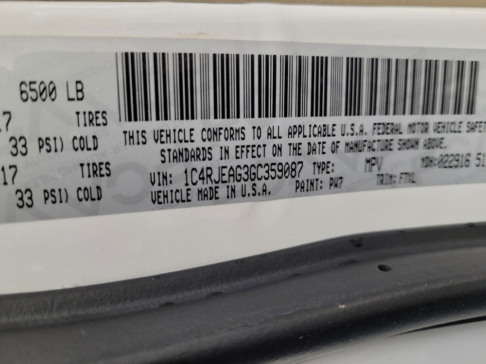 2016 Jeep Grand Cherokee in Las Vegas, NV 89104 - 18134520 33