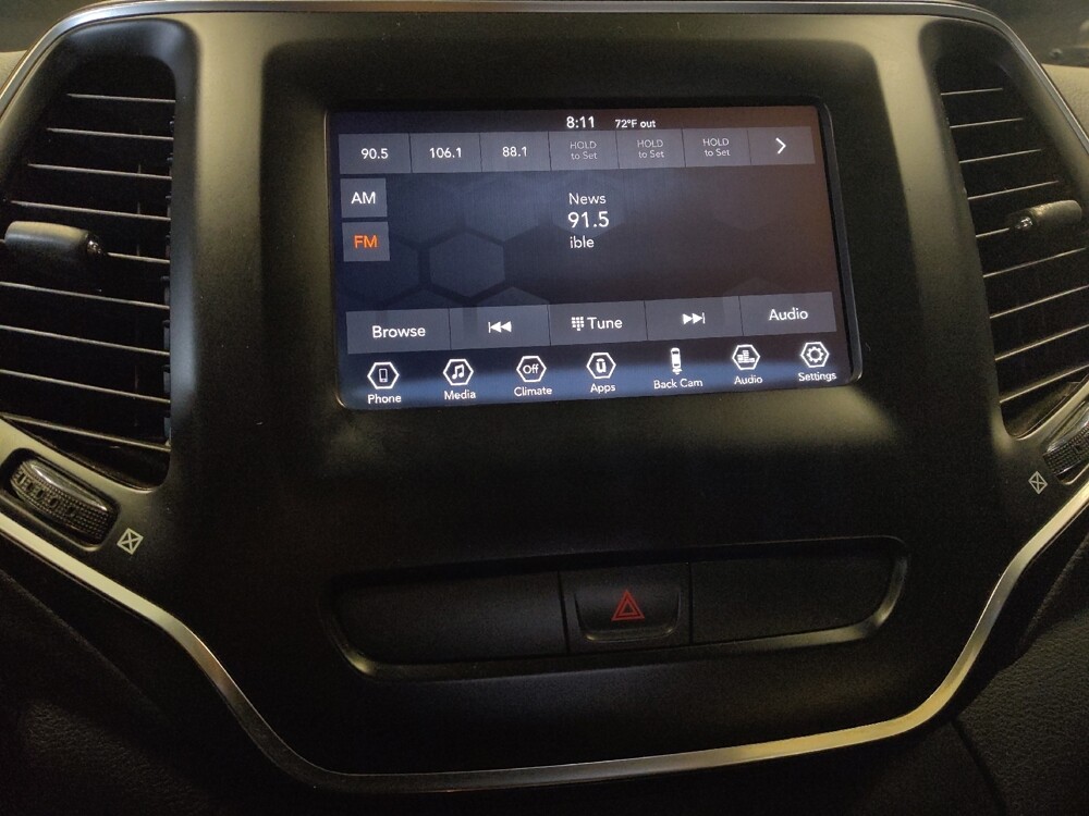 2019 Jeep Cherokee in Glendale, AZ 85301 - 18134522 25