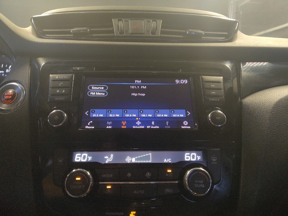 2019 Nissan Rogue Sport in Tucson, AZ 85705 - 18134523 25