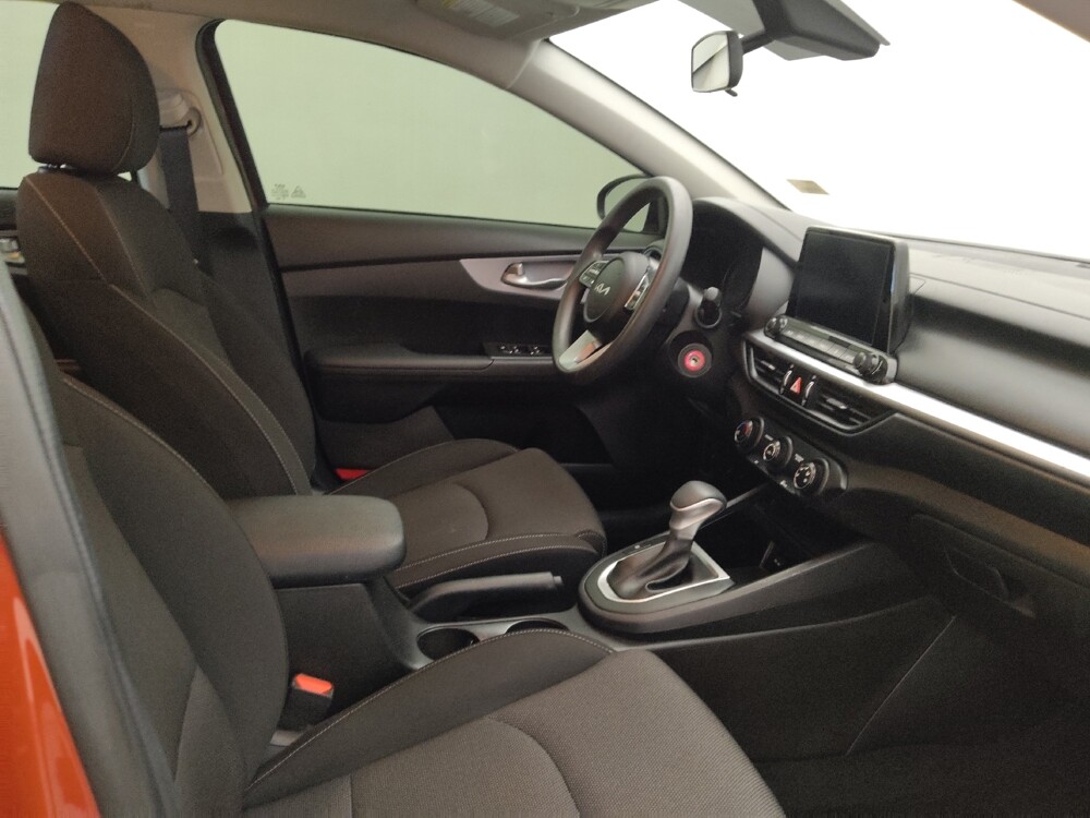 2024 Kia Forte in Fort Myers, FL 33907 - 18134527 21