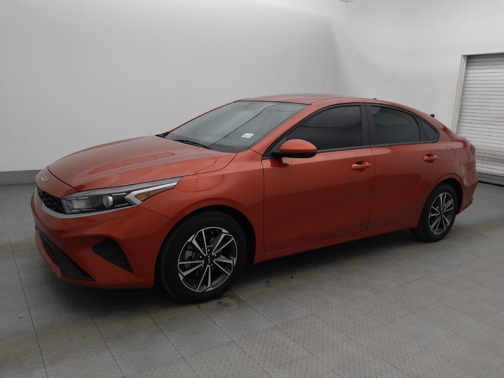 2024 Kia Forte in Fort Myers, FL 33907 - 18134527 2