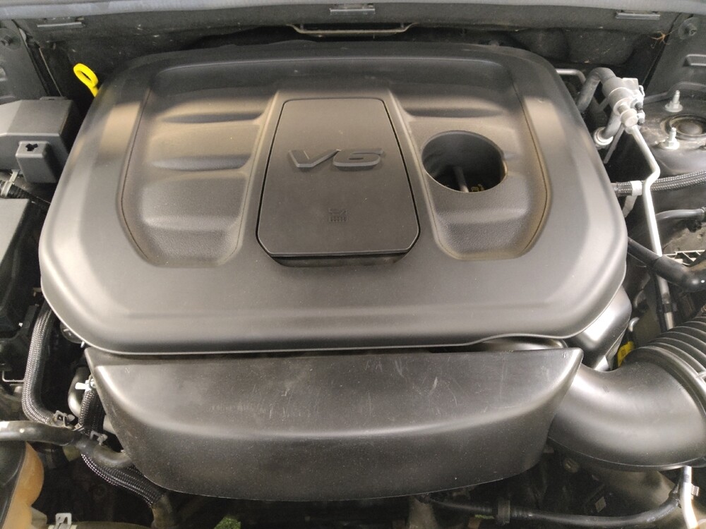 2019 Jeep Grand Cherokee in Tampa, FL 33619 - 18134535 30