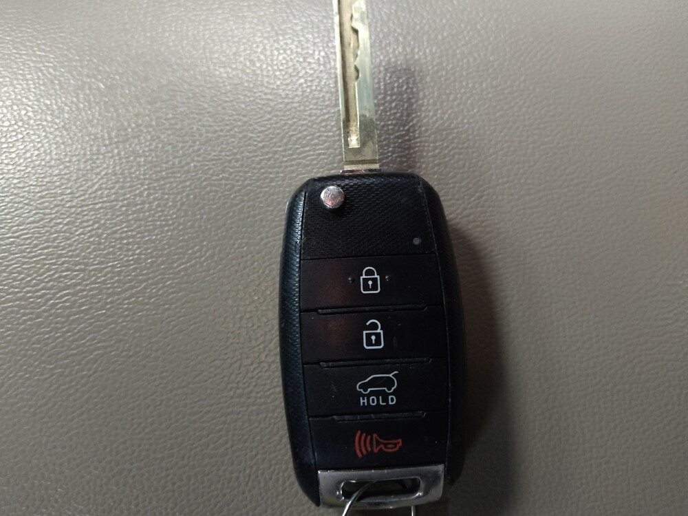 2018 Kia Sorento in Lakeland, FL 33815 - 18134549 32