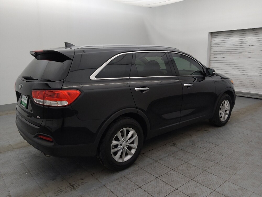2018 Kia Sorento in Lakeland, FL 33815 - 18134549 10