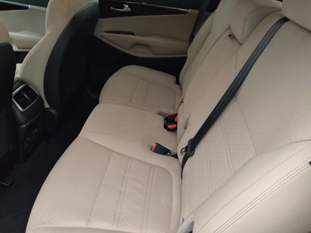 2018 Kia Sorento in Lakeland, FL 33815 - 18134549 18