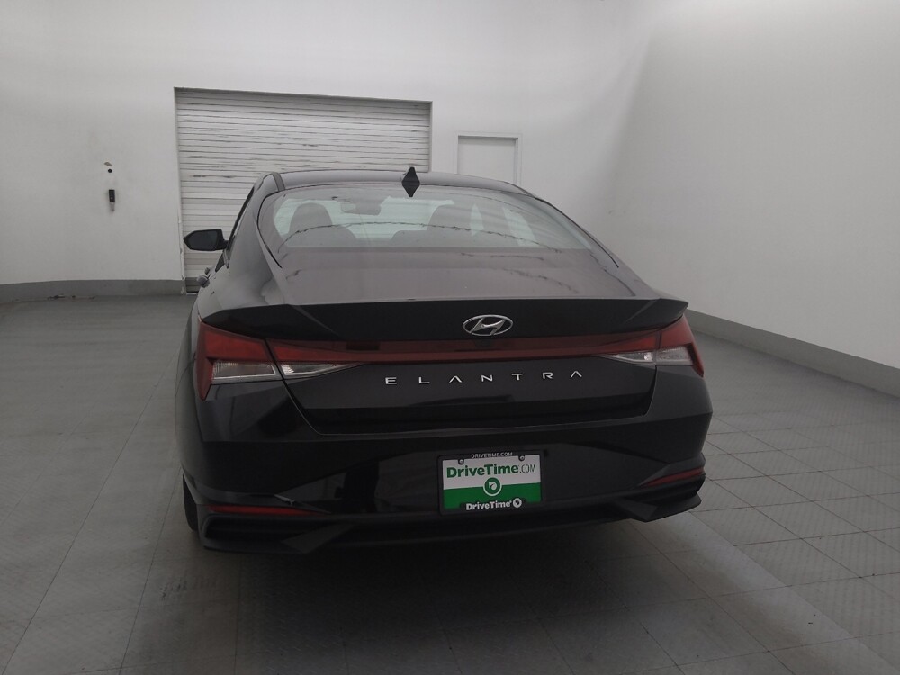 2023 Hyundai Elantra in Fort Myers, FL 33907 - 18134563 6