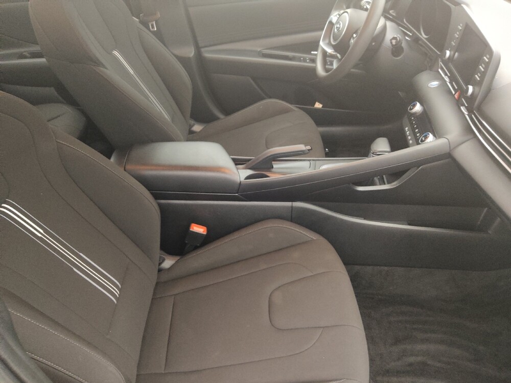 2023 Hyundai Elantra in Fort Myers, FL 33907 - 18134563 21