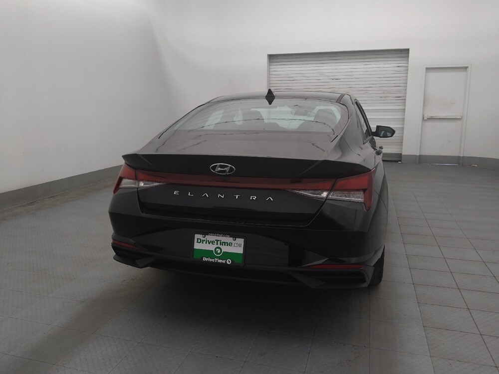 2023 Hyundai Elantra in Fort Myers, FL 33907 - 18134563 7