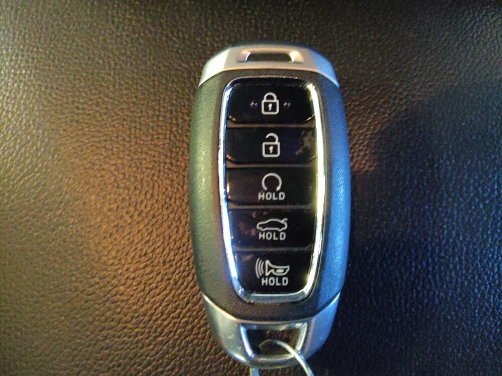 2023 Hyundai Elantra in Fort Myers, FL 33907 - 18134563 32