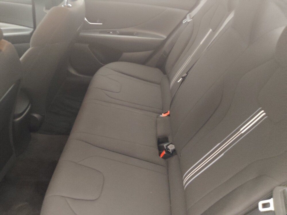 2023 Hyundai Elantra in Fort Myers, FL 33907 - 18134563 18