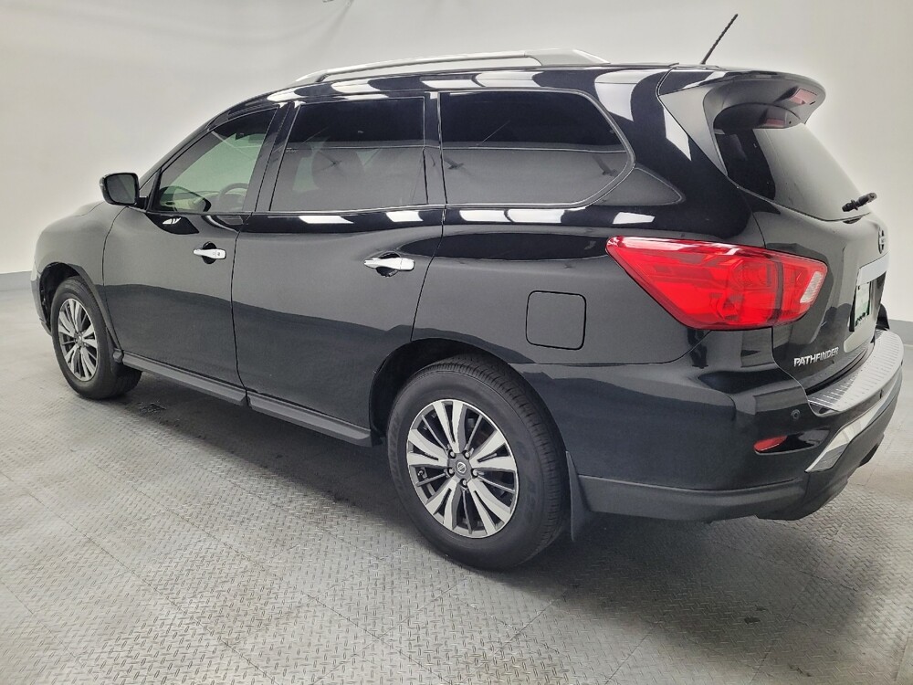 2017 Nissan Pathfinder in Las Vegas, NV 89102 - 18134570 3