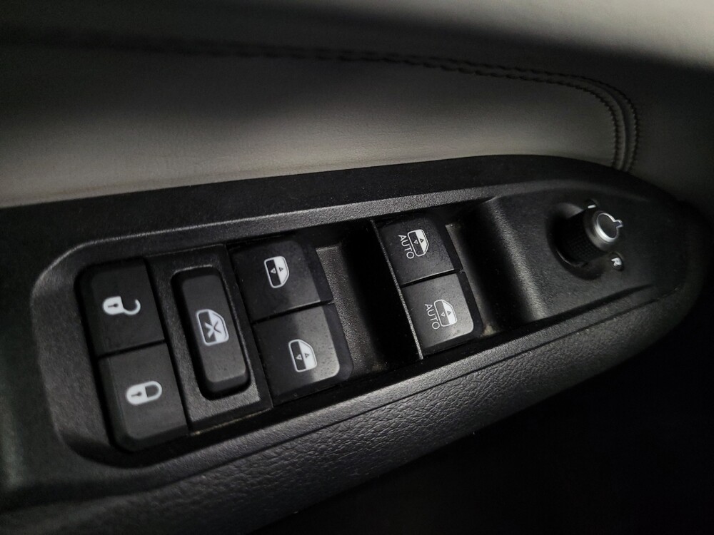 2022 Jeep Compass in Las Vegas, NV 89104 - 18134575 27