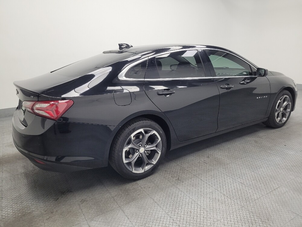 2021 Chevrolet Malibu in Las Vegas, NV 89104 - 18134576 10