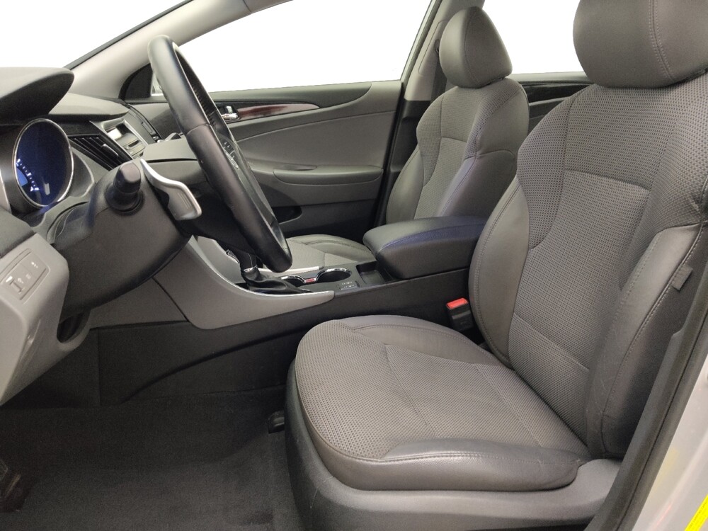 2014 Hyundai Sonata in Jacksonville, FL 32225 - 18134580 17