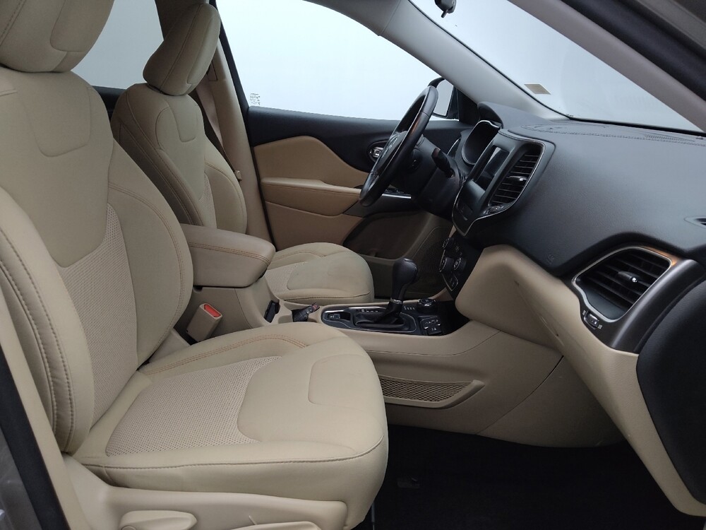 2019 Jeep Cherokee in Jacksonville, FL 32225 - 18134584 21