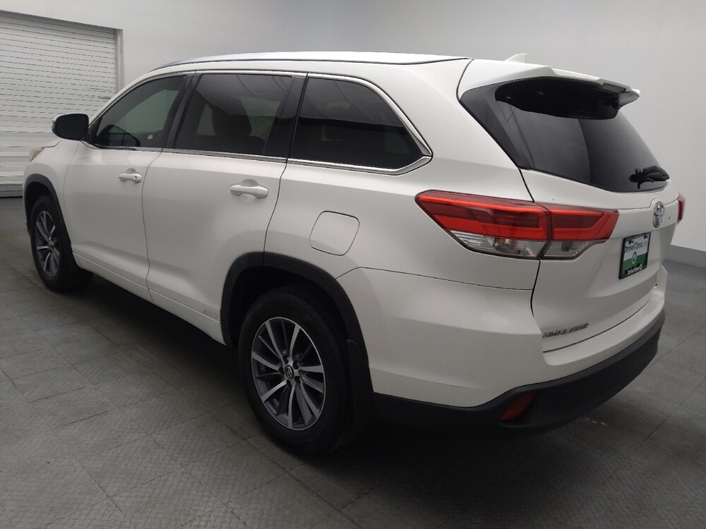 2018 Toyota Highlander in Pensacola, FL 32505 - 18134588 5
