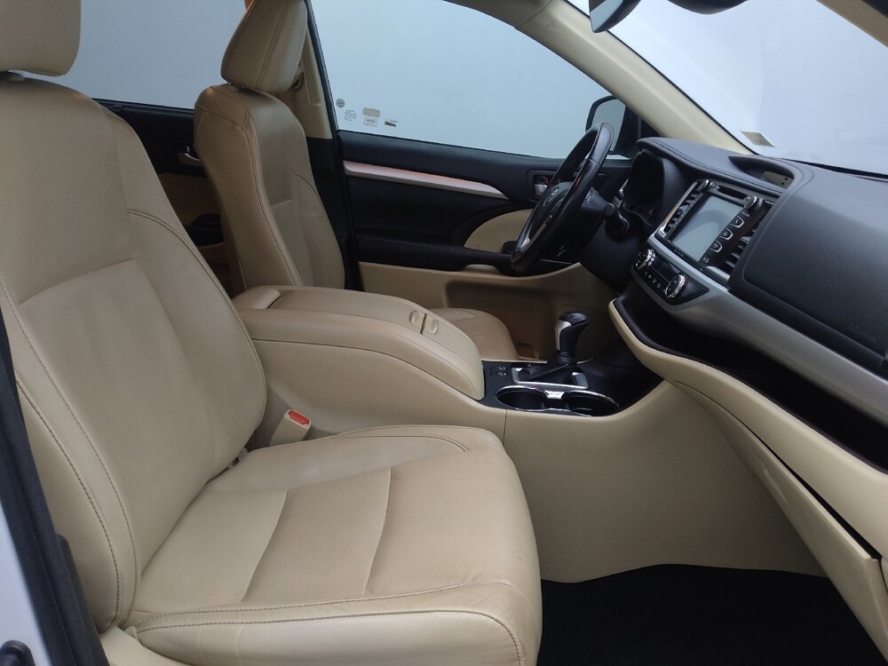 2018 Toyota Highlander in Pensacola, FL 32505 - 18134588 21