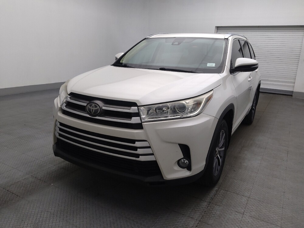 2018 Toyota Highlander in Pensacola, FL 32505 - 18134588 15