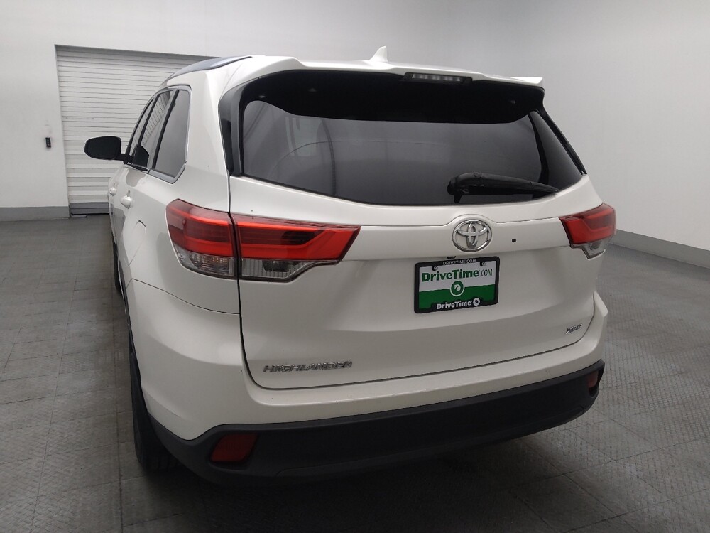 2018 Toyota Highlander in Pensacola, FL 32505 - 18134588 6