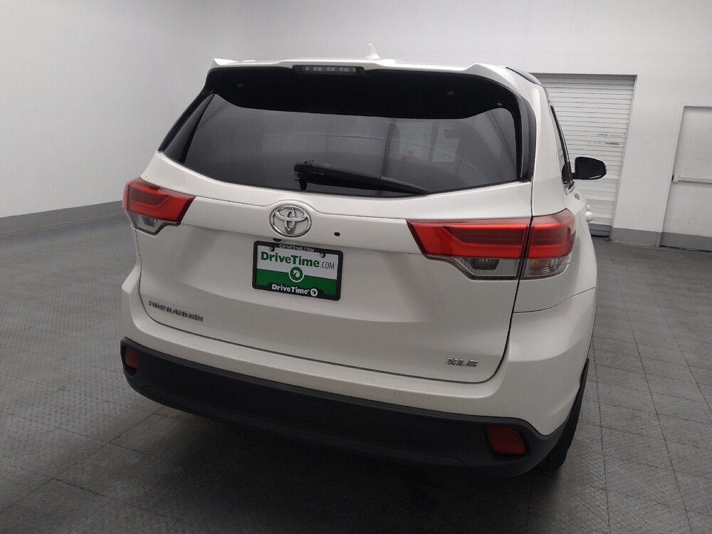 2018 Toyota Highlander in Pensacola, FL 32505 - 18134588 7