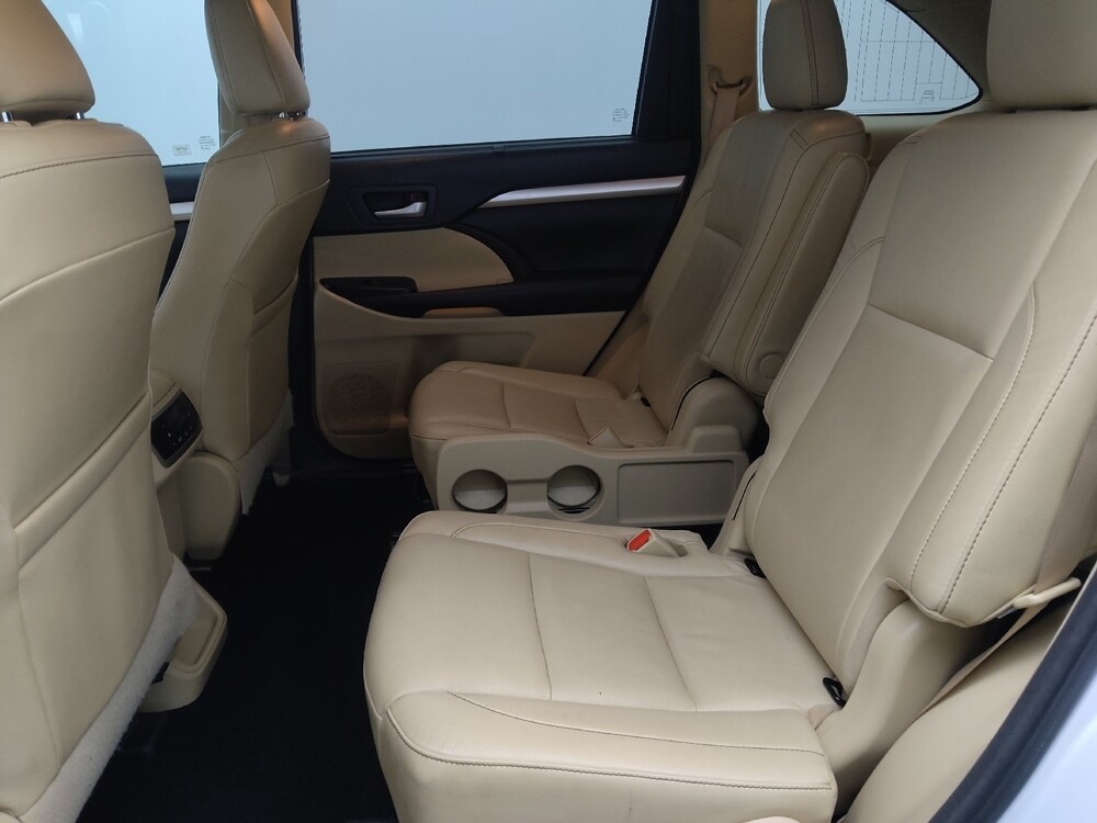 2018 Toyota Highlander in Pensacola, FL 32505 - 18134588 18