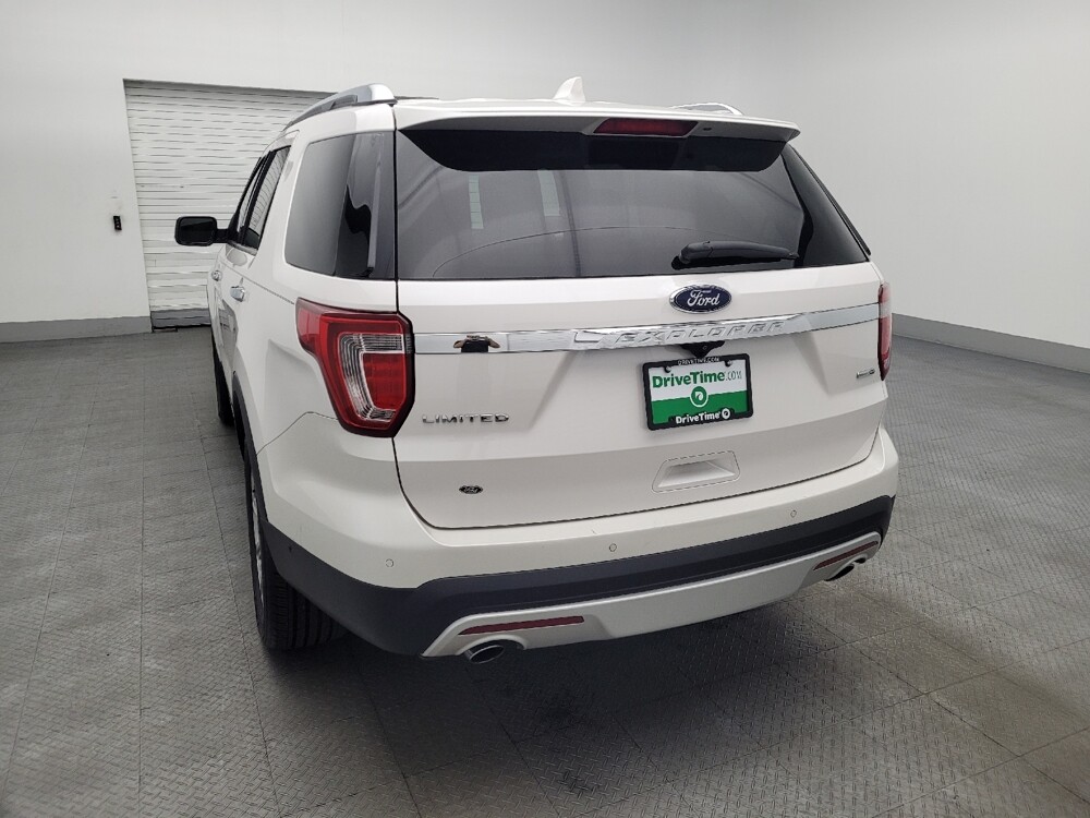 2017 Ford Explorer in Jacksonville, FL 32225 - 18134596 6