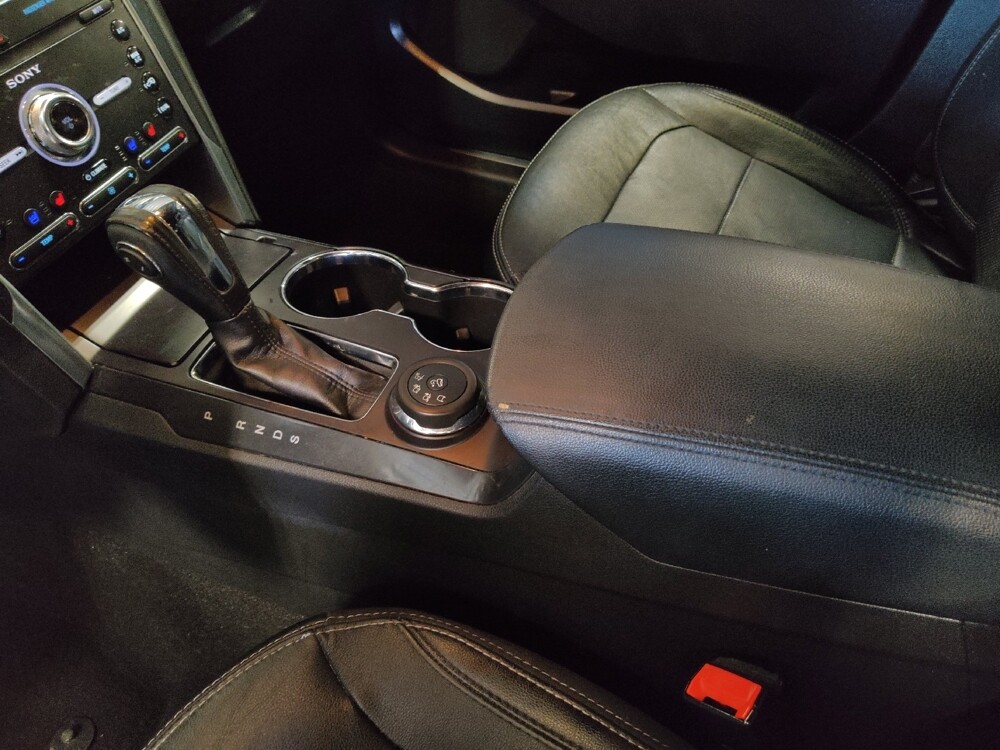 2019 Ford Explorer in Jacksonville, FL 32225 - 18134603 26