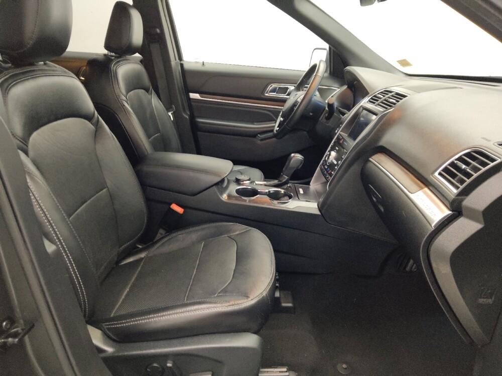 2019 Ford Explorer in Jacksonville, FL 32225 - 18134603 21