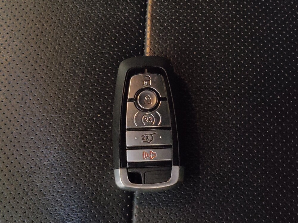 2019 Ford Explorer in Jacksonville, FL 32225 - 18134603 32