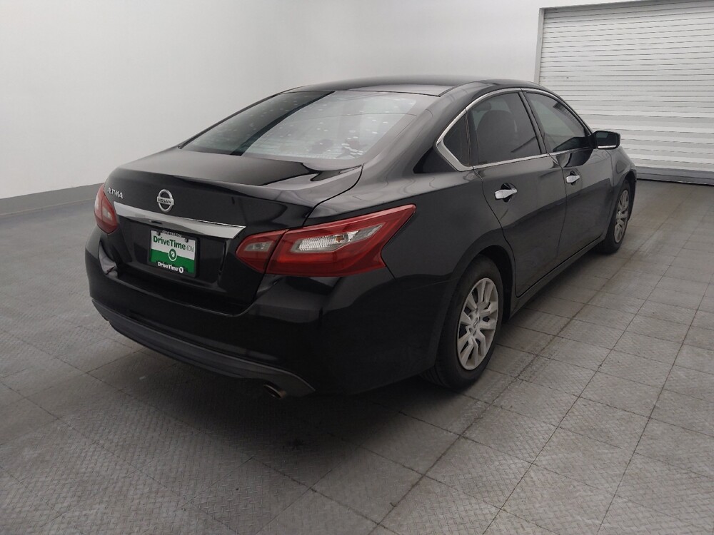 2018 Nissan Altima in Pensacola, FL 32505 - 18134604 9