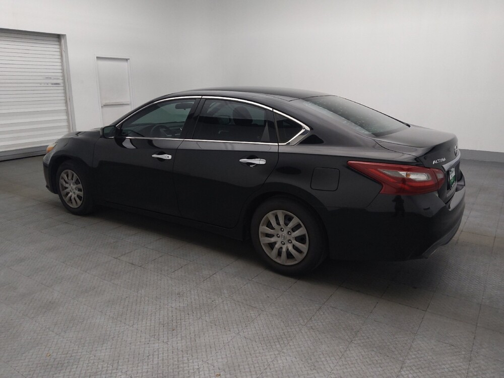 2018 Nissan Altima in Pensacola, FL 32505 - 18134604 3