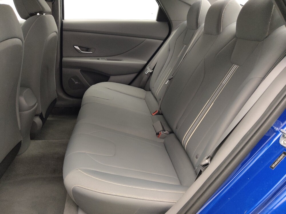 2022 Hyundai Elantra in Lauderdale Lakes, FL 33313 - 18134614 18