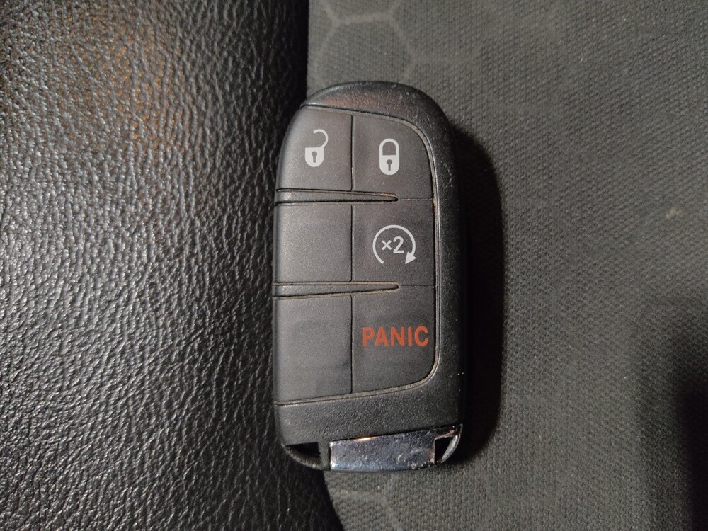 2018 Jeep Compass in Jacksonville, FL 32210 - 18134619 32