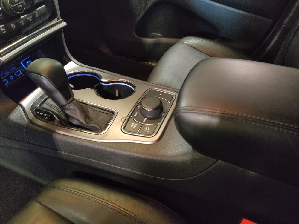 2020 Jeep Grand Cherokee in Pensacola, FL 32505 - 18134621 26