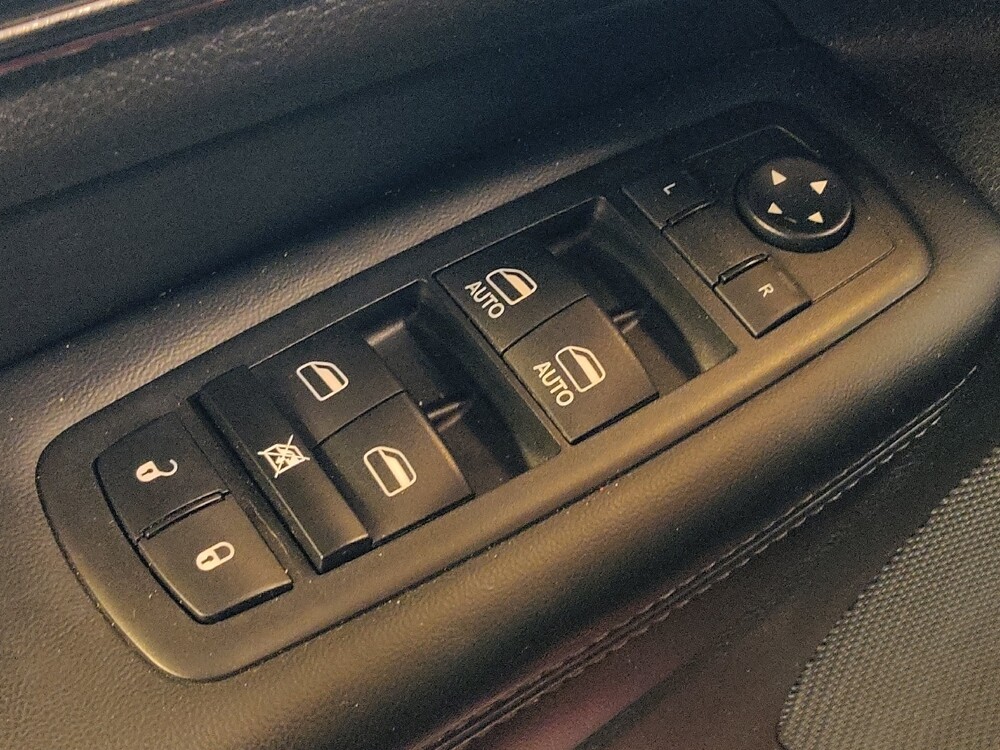 2020 Jeep Grand Cherokee in Pensacola, FL 32505 - 18134621 27