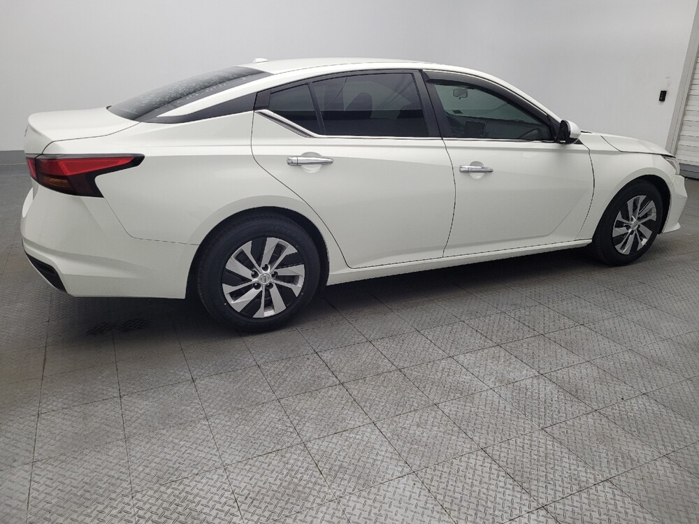 2020 Nissan Altima in Jacksonville, FL 32225 - 18134622 10
