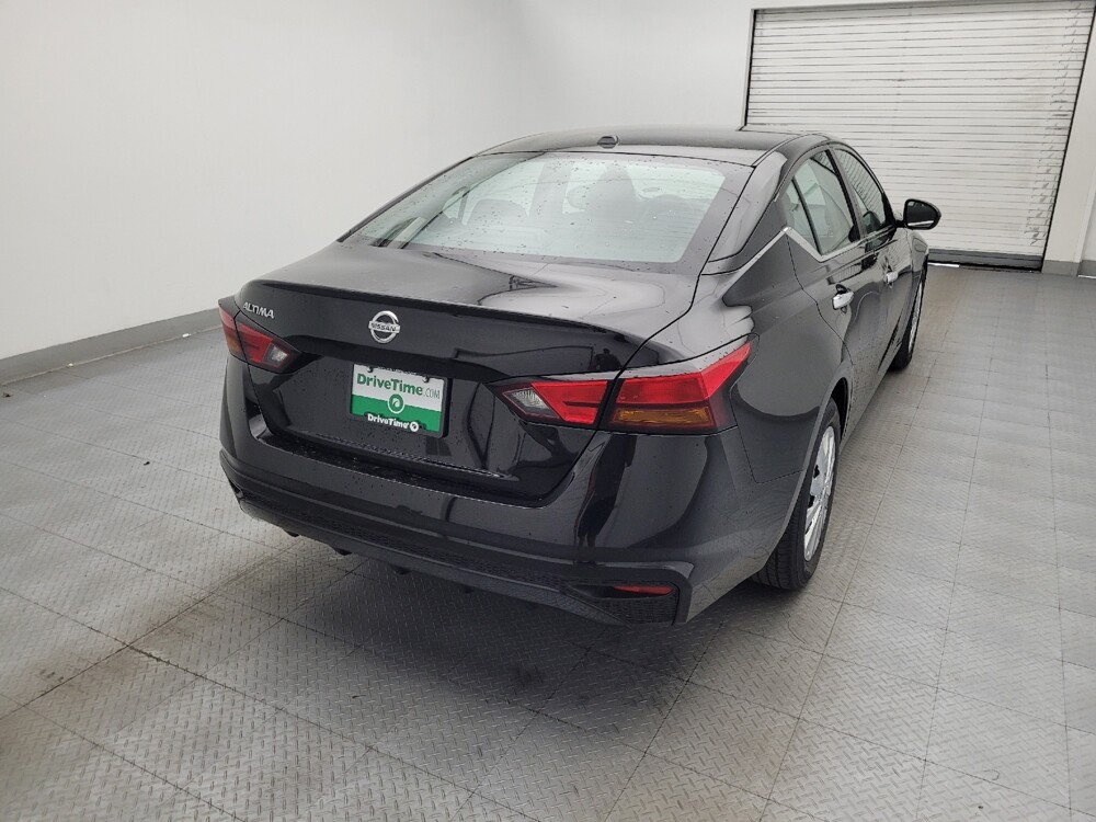 2020 Nissan Altima in Raleigh, NC 27604 - 18134634 7