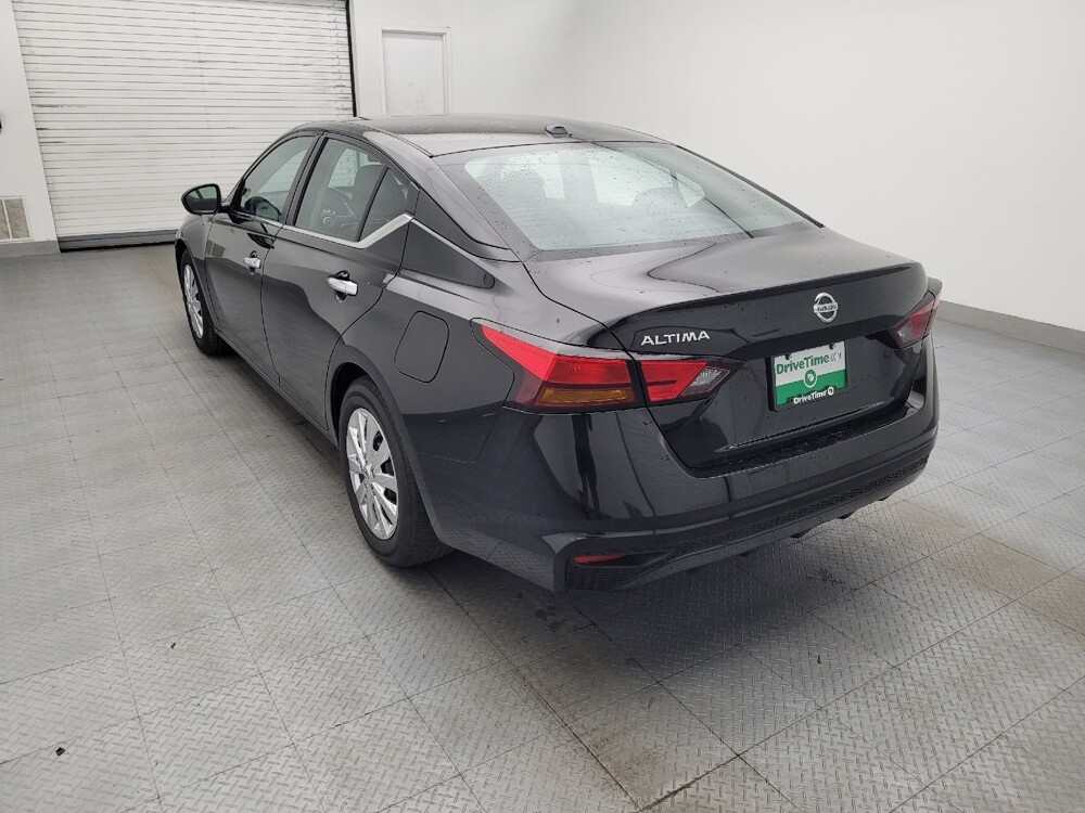 2020 Nissan Altima in Raleigh, NC 27604 - 18134634 5