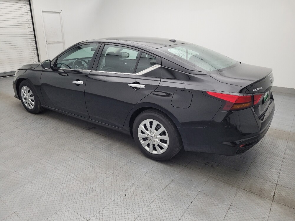 2020 Nissan Altima in Raleigh, NC 27604 - 18134634 3