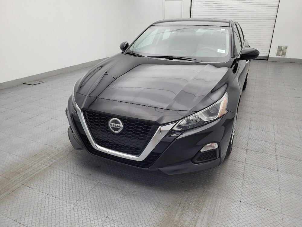2020 Nissan Altima in Raleigh, NC 27604 - 18134634 15