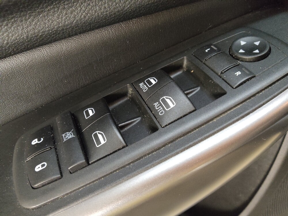 2019 Jeep Cherokee in Conway, SC 29526 - 18134636 27